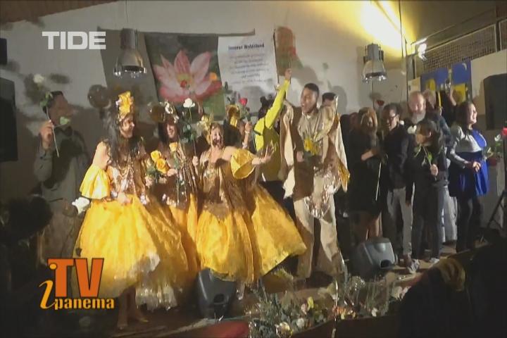Ethnographische Tanz Grupe schloss die Feier